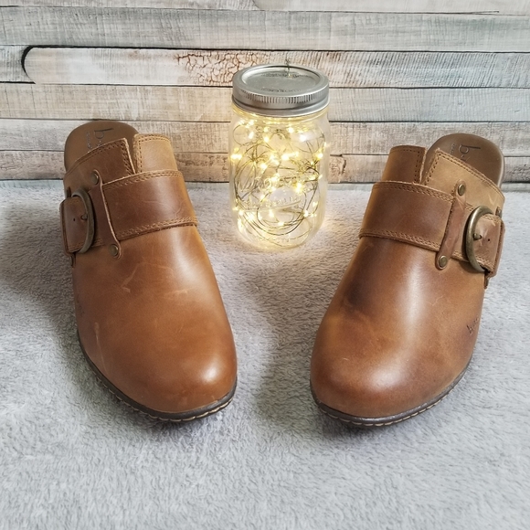 b.o.c. Shoes - B.o.c. Brown Leather Mules